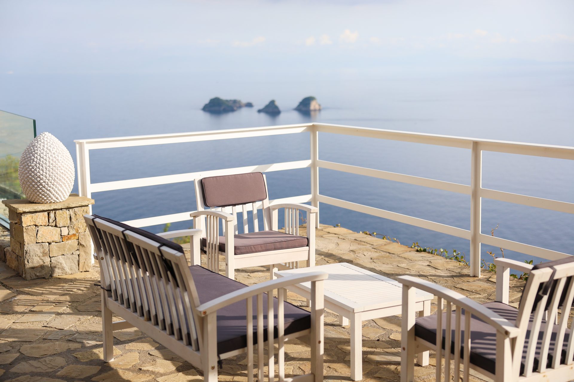 Villa Lantana, salotto esterno , sera